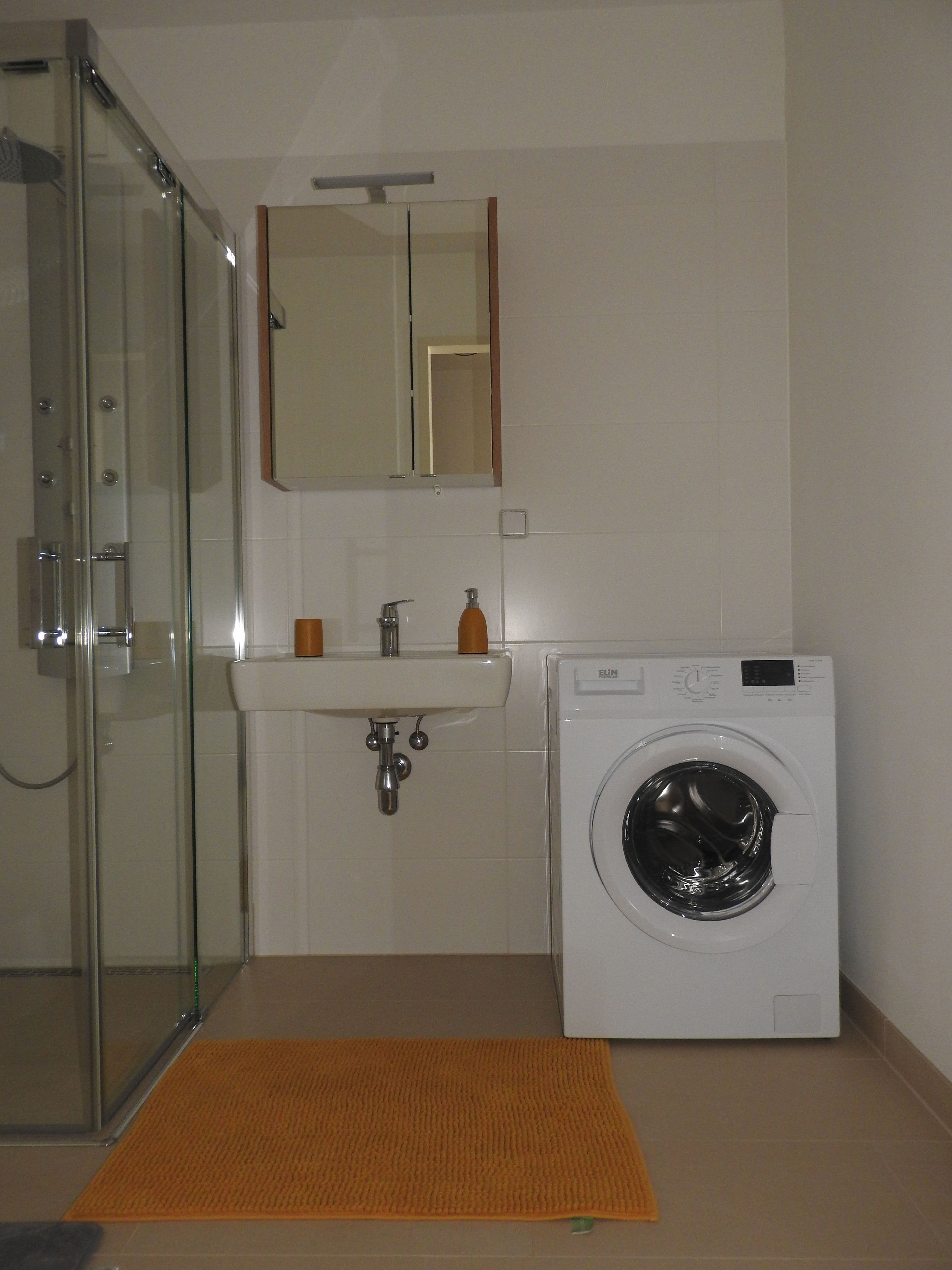 Badezimmer 1